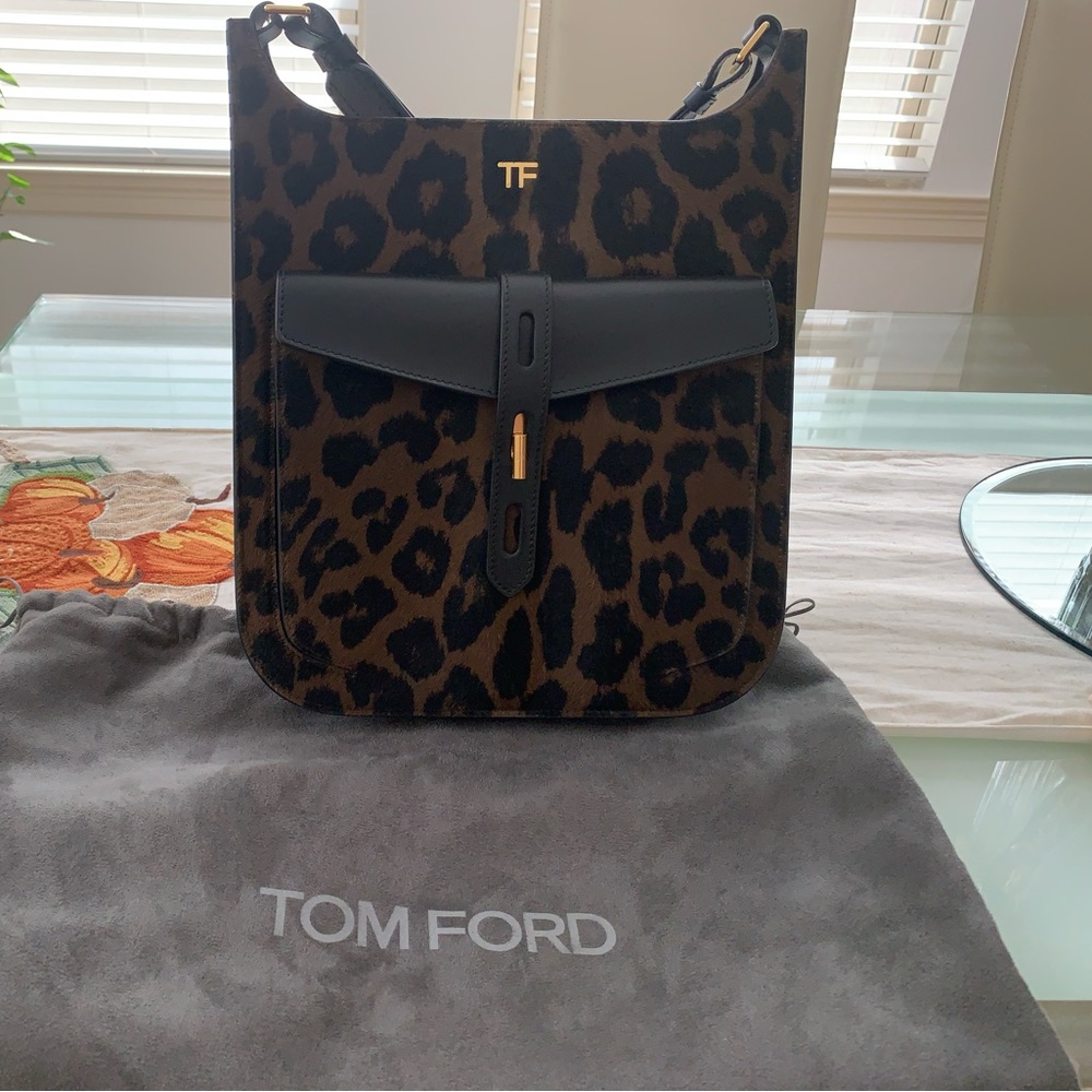 Tom Ford Cross Body bag. Great condition. Leather with animal print.